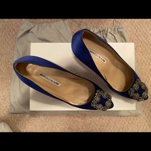 Manolo Blahnik Hangisi 70 Blue Satin Heel